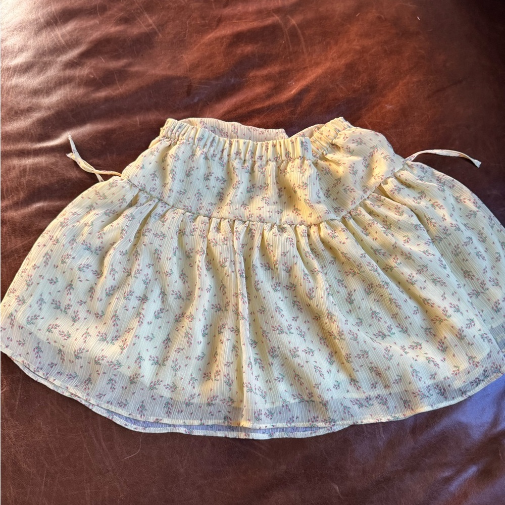 Zara Light Yellow Floral A-Line Skirt